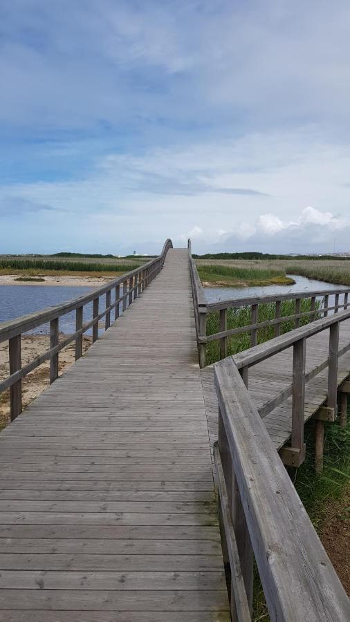 Beachwalk Guesthouse Esmoriz Bagian luar foto