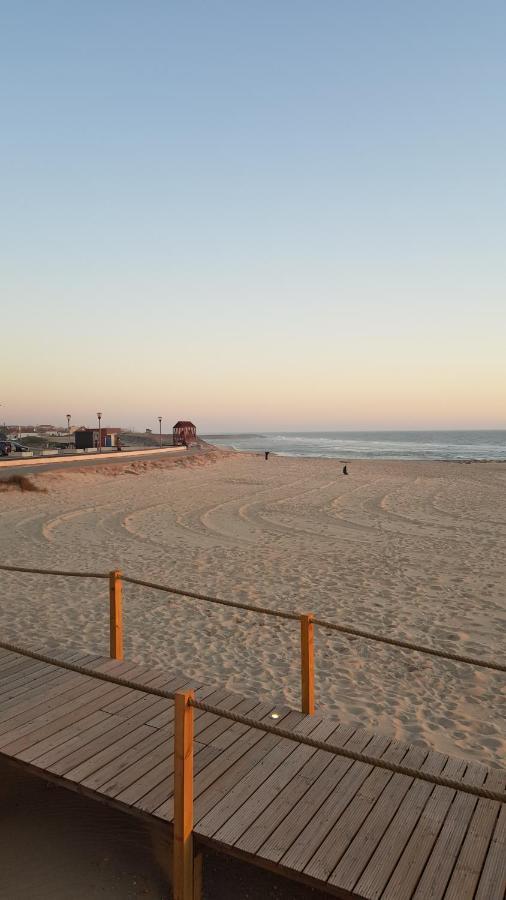 Beachwalk Guesthouse Esmoriz Bagian luar foto